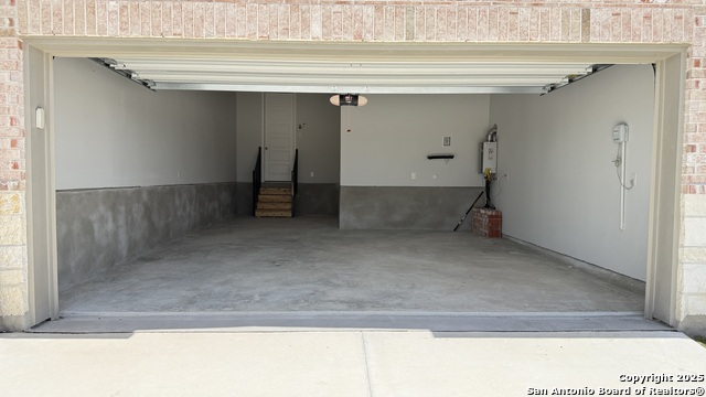 Image 42 of 47 For 12719 Macar Manor