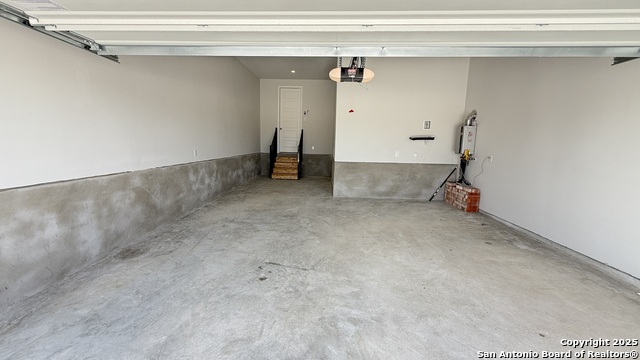 Image 43 of 47 For 12719 Macar Manor