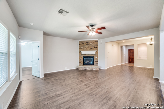Listing photo id 3 for 25547 Veining