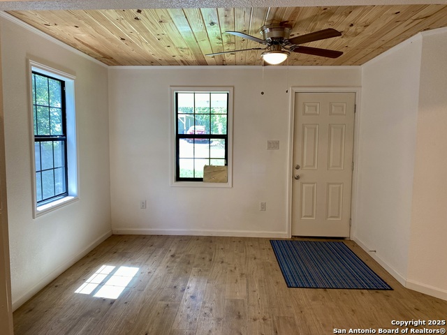 Image 3 of 15 For 202 Cottage