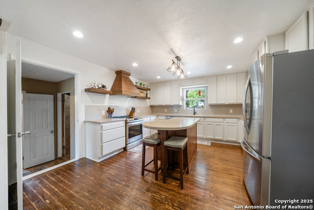Image 10 of 37 For 908 29th  