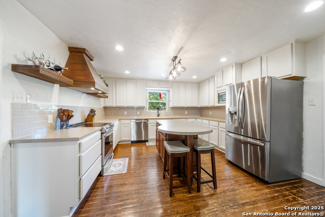 Image 11 of 37 For 908 29th  