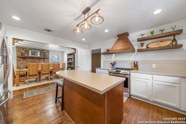 Image 13 of 37 For 908 29th  