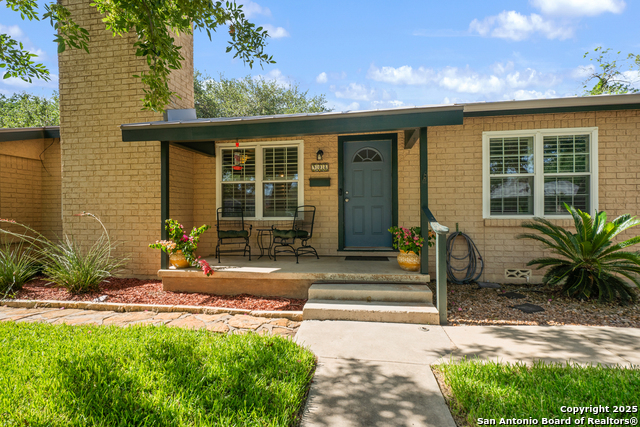 Image 5 of 37 For 908 29th  