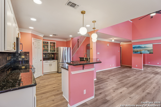 Image 17 of 40 For 8919 Veranda Ct