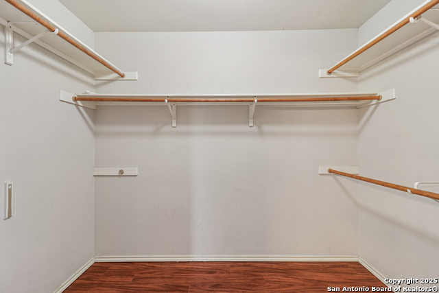 Image 28 of 40 For 8919 Veranda Ct