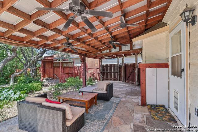 Image 35 of 40 For 8919 Veranda Ct