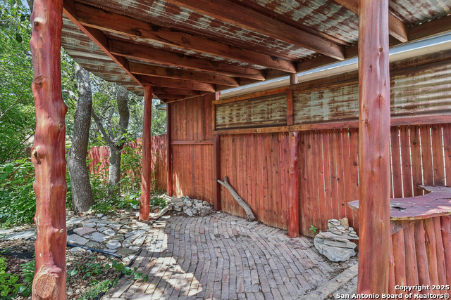 Image 36 of 40 For 8919 Veranda Ct