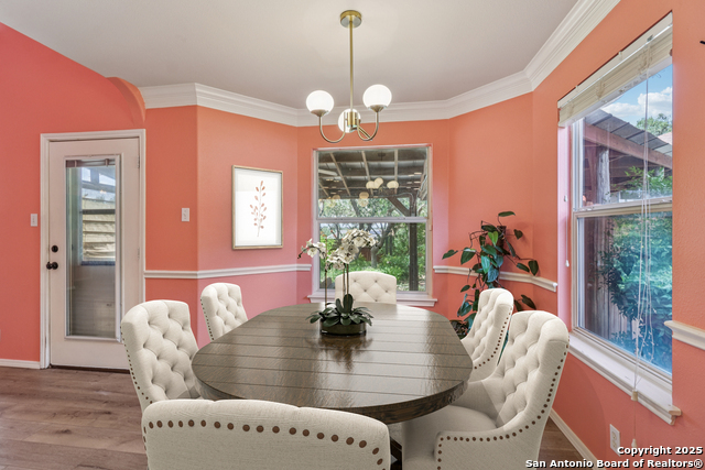 Image 5 of 40 For 8919 Veranda Ct