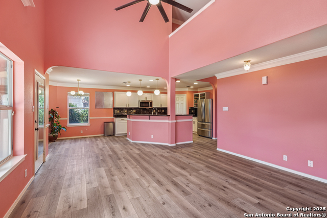 Image 9 of 40 For 8919 Veranda Ct