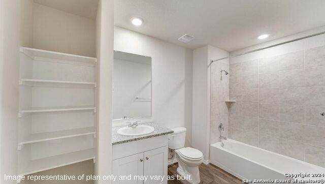 Image 25 of 33 For 707 Bellamy Dr