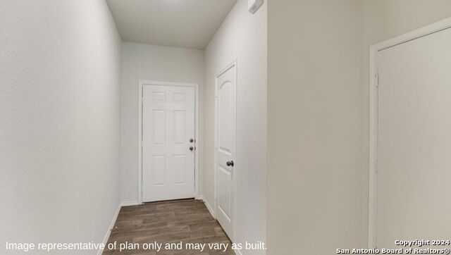Image 3 of 33 For 707 Bellamy Dr