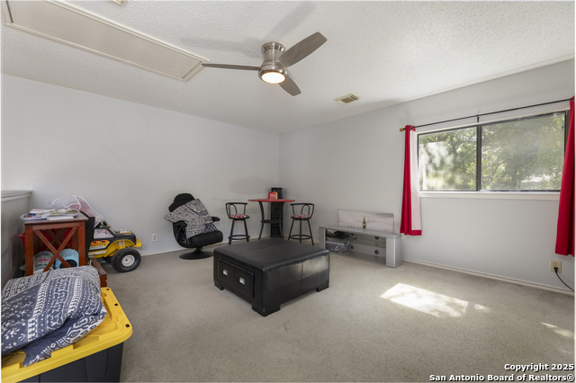 Listing photo id 18 for 8922 Rue De Lis