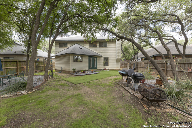 Listing photo id 23 for 8922 Rue De Lis