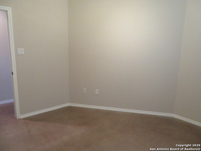 Image 8 of 30 For 758 Saengerhalle