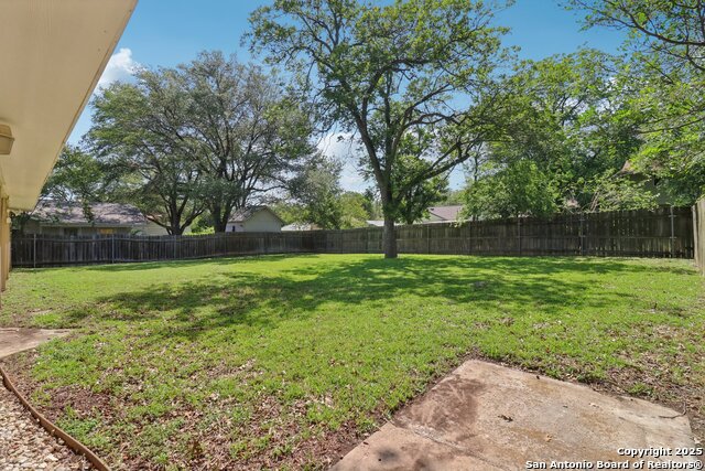 Image 46 of 47 For 1710 Searcy  
