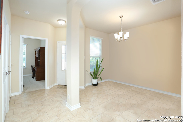Listing photo id 1 for 508 Saltlick Way
