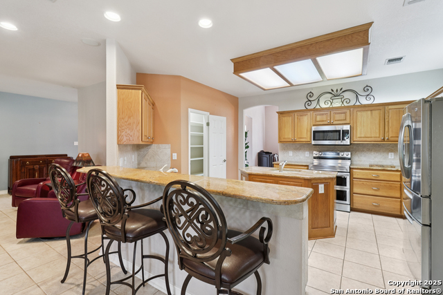 Listing photo id 10 for 127 Sunflower Ln