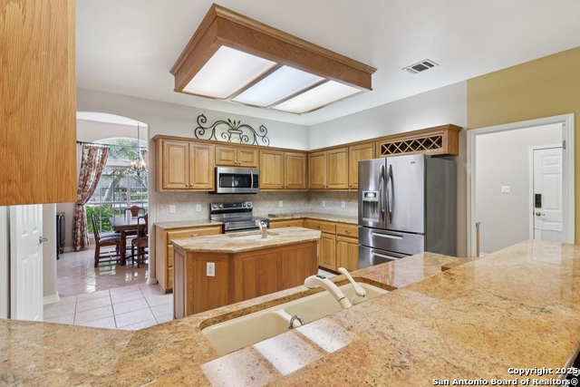 Listing photo id 11 for 127 Sunflower Ln