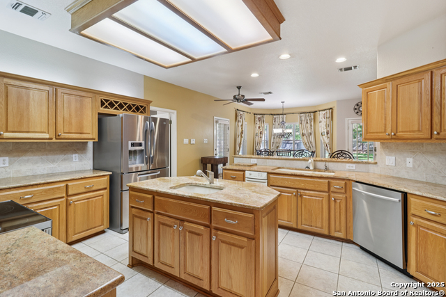 Listing photo id 13 for 127 Sunflower Ln