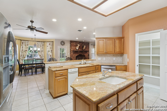Listing photo id 14 for 127 Sunflower Ln