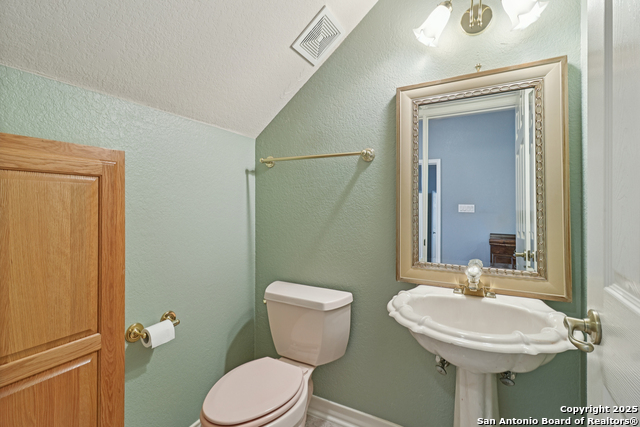 Listing photo id 17 for 127 Sunflower Ln