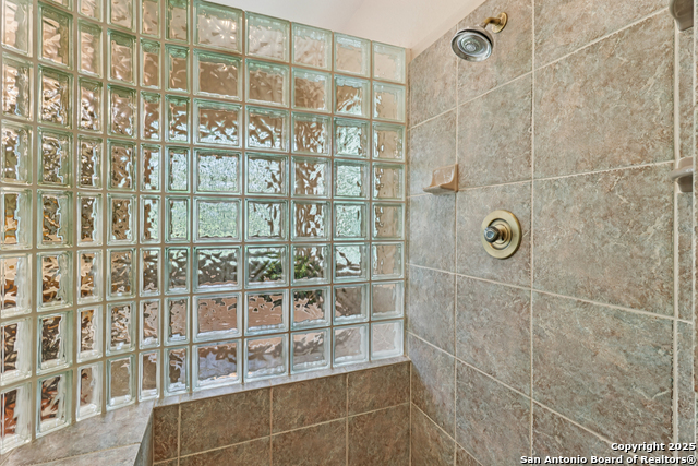 Listing photo id 24 for 127 Sunflower Ln