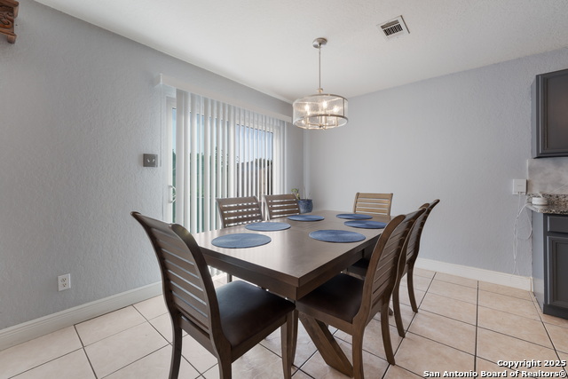 Listing photo id 10 for 4742 Lyndys Farm