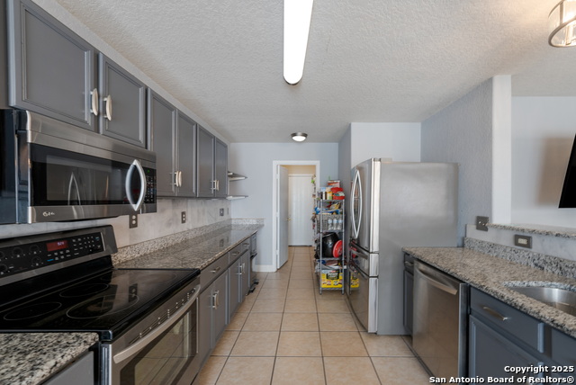 Listing photo id 11 for 4742 Lyndys Farm