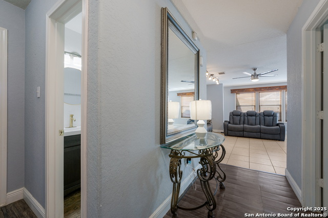 Listing photo id 20 for 4742 Lyndys Farm
