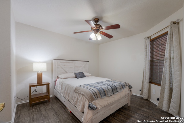 Listing photo id 25 for 4742 Lyndys Farm