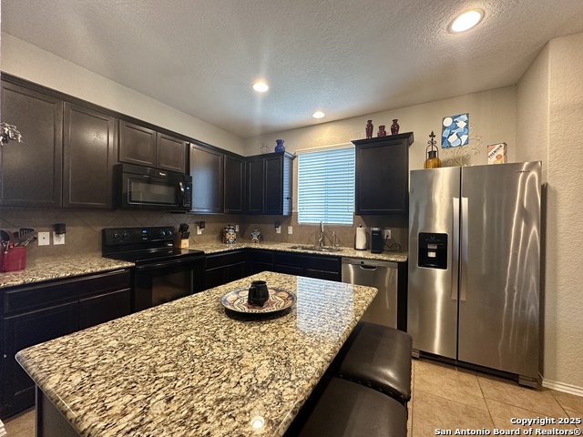 Listing photo id 11 for 8842 Silver City