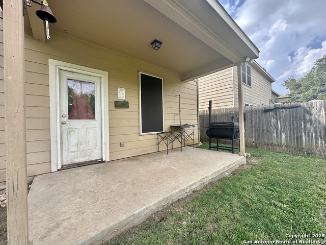 Listing photo id 23 for 8842 Silver City