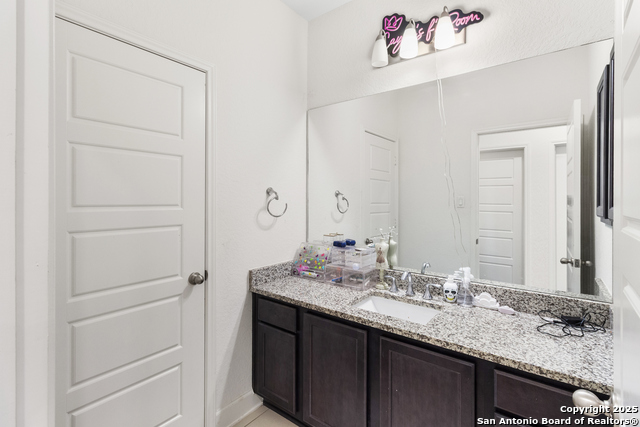 Image 18 of 25 For 14122 Sam Houston