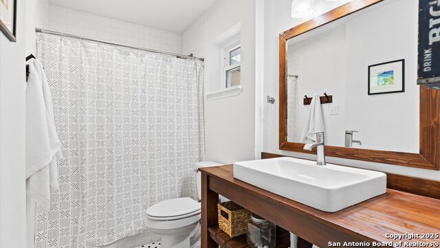 Image 17 of 33 For 1406 Shannon Circle