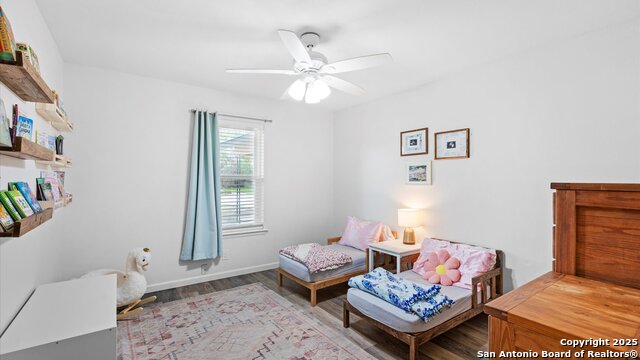 Image 20 of 33 For 1406 Shannon Circle