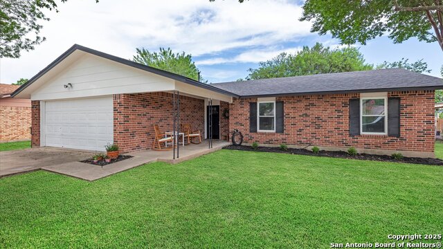 Image 4 of 33 For 1406 Shannon Circle