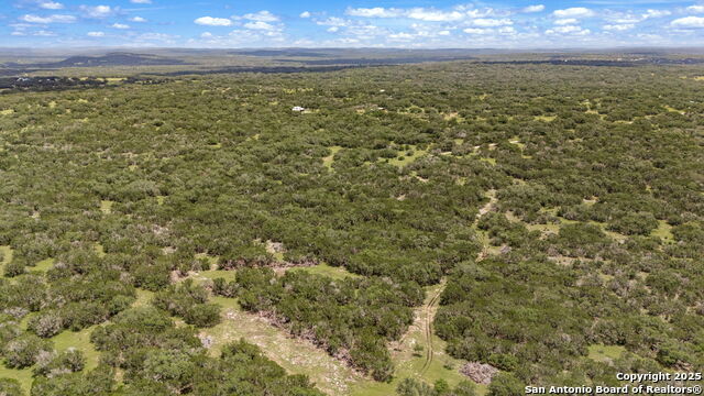 Listing photo id 11 for 4601 County Road 251