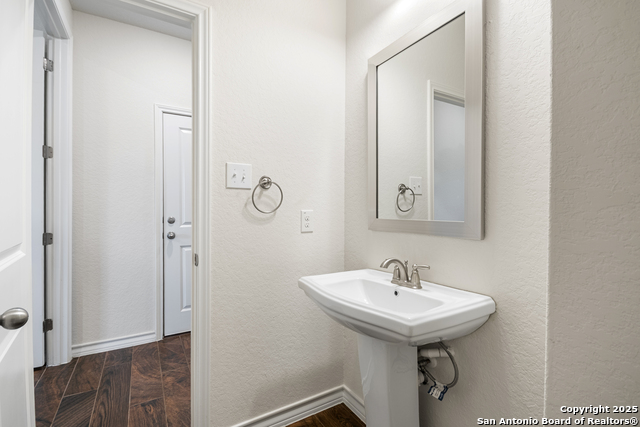 Listing photo id 16 for 101 Boulder Crk