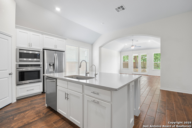 Listing photo id 5 for 101 Boulder Crk