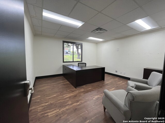 Listing photo id 1 for 5711 Northwest Parkway