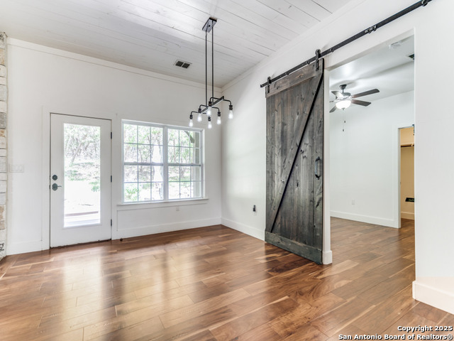 Image 16 of 30 For 2521 Bay Hill