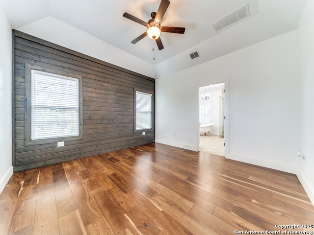Image 8 of 30 For 2521 Bay Hill
