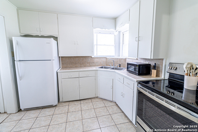 Image 11 of 15 For 803 Buchanan