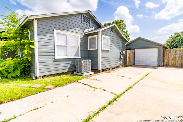 Image 15 of 15 For 803 Buchanan