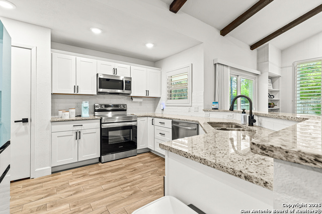 Image 8 of 29 For 3423 Northmoor