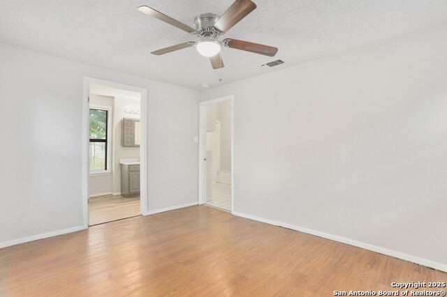 Image 13 of 18 For 411 Brooks Ave