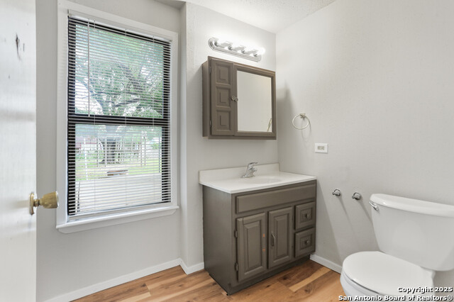 Image 14 of 18 For 411 Brooks Ave