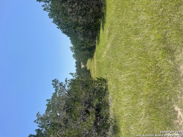 Listing photo id 4 for 4400 Whartons Dock
