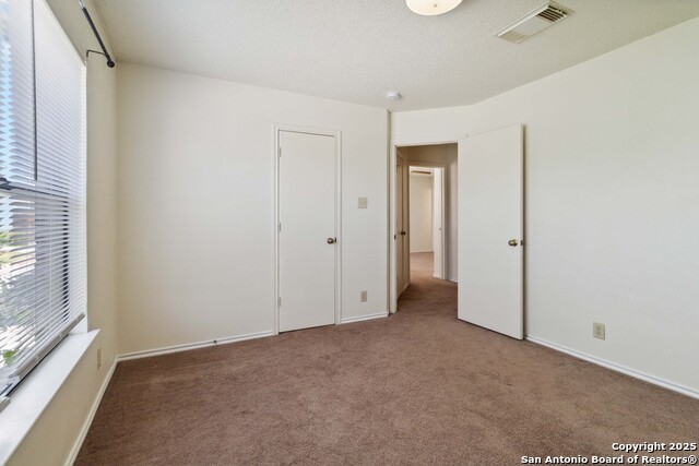 Image 21 of 25 For 8902 Breezefield